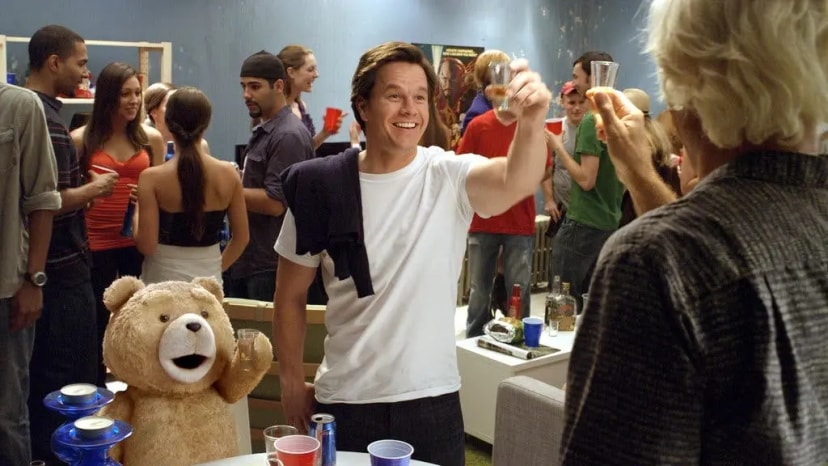 معرفی و بررسی مجموعه فیلم Ted| کمدی آمریکایی