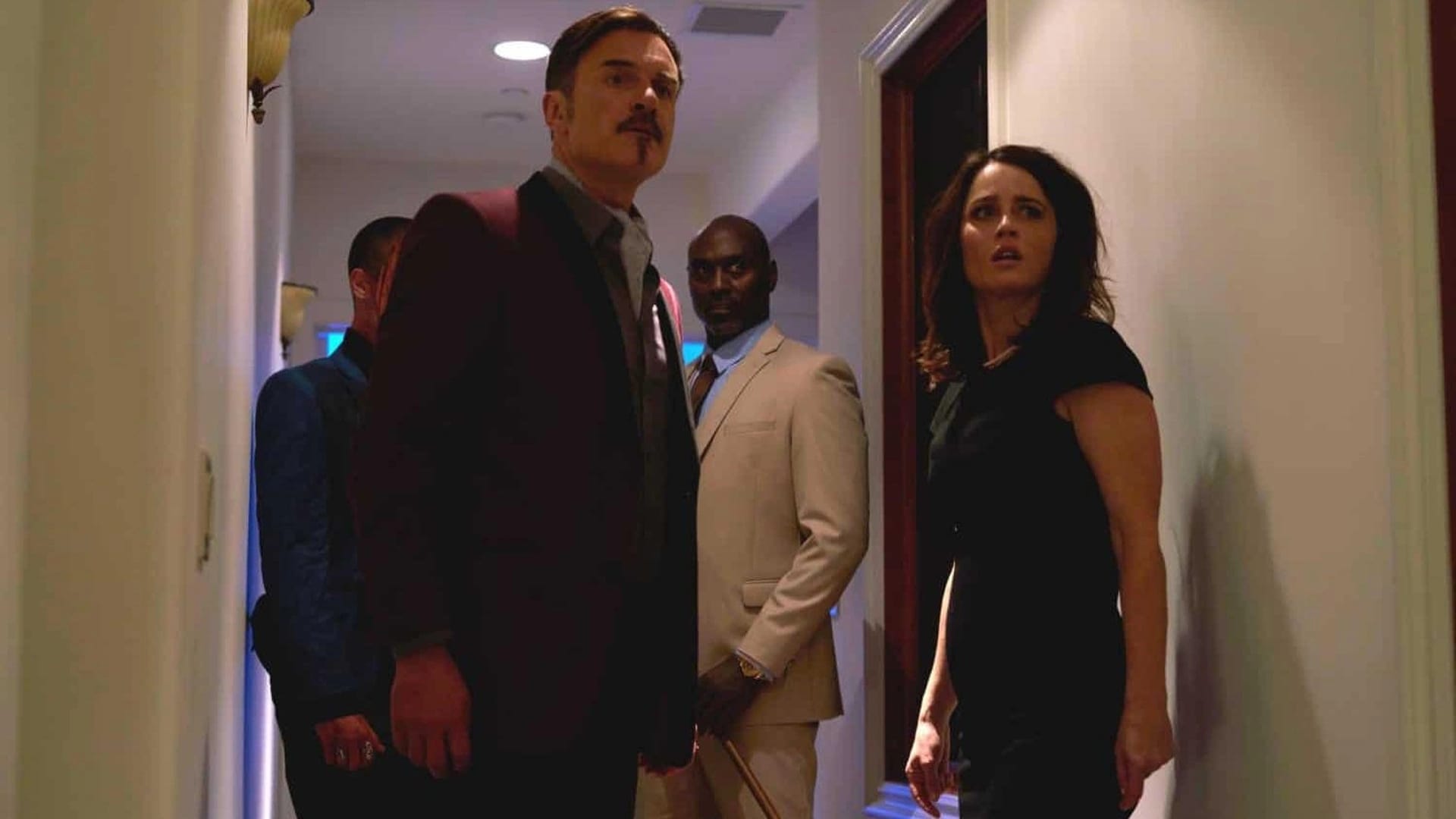 مهمانی هیولا